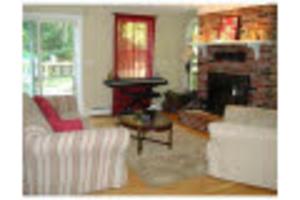 Livingroom Listing photo 9