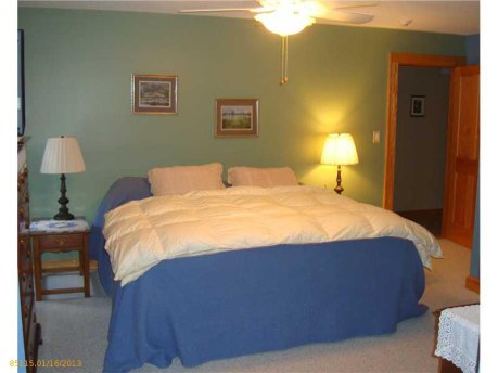 Master Suite Listing photo 9